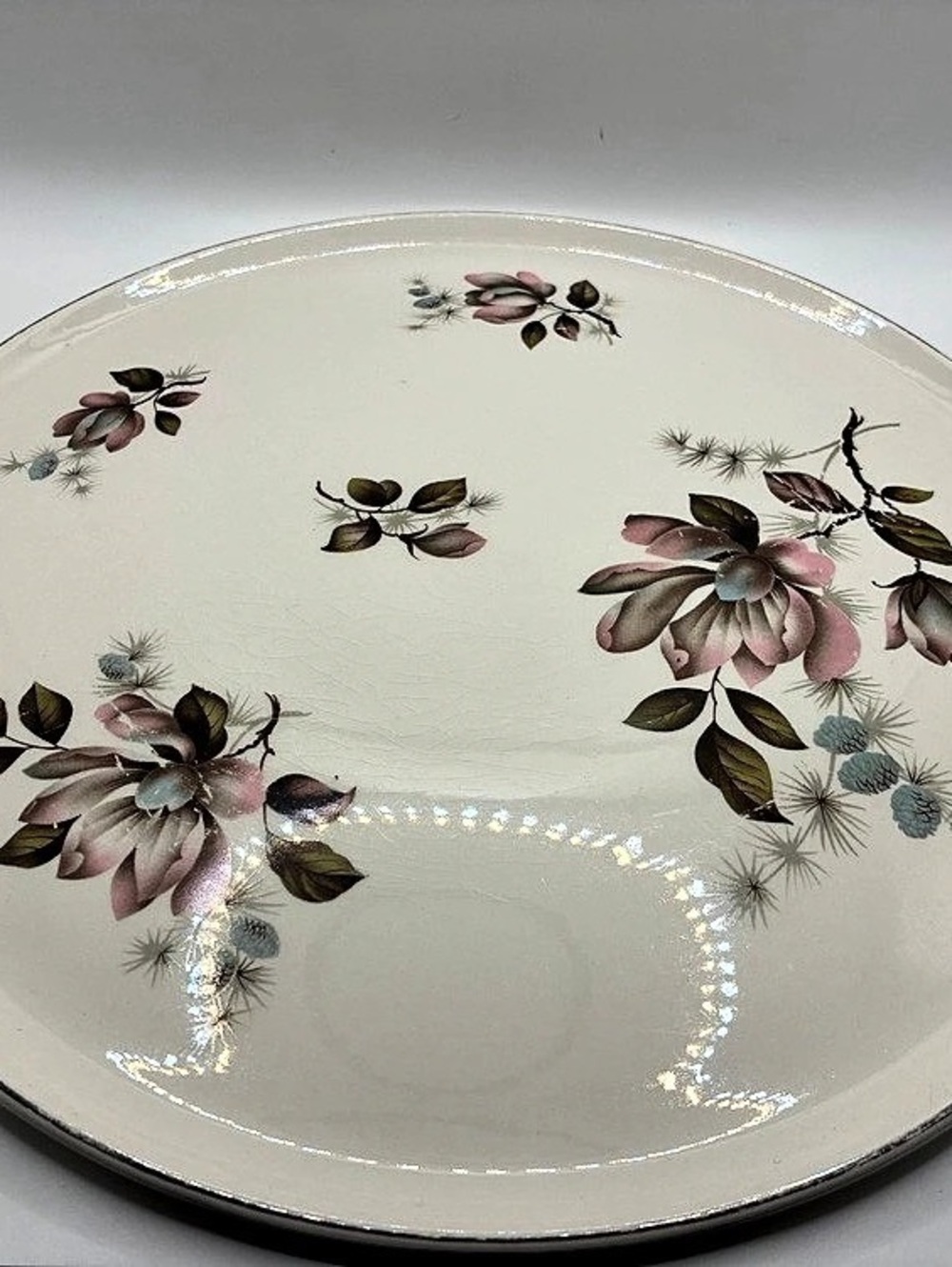 Kashmir Floral Dinner Plate in White & Pink